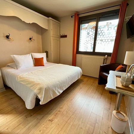 Hotel La Rencluse Saint-Mamet Exterior photo